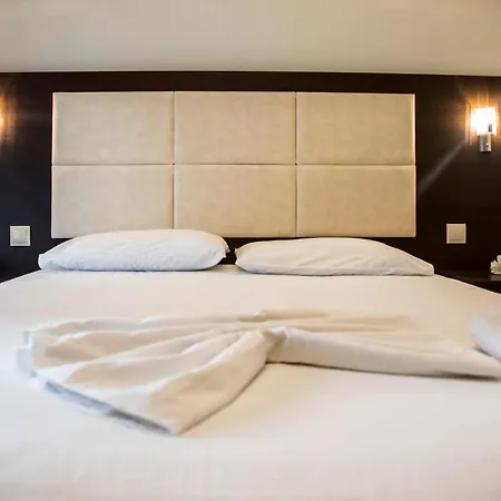 Golden βeach Hotel Nea Vrasna