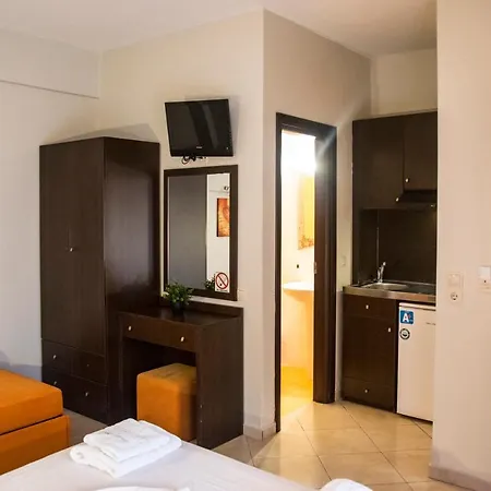 Golden βeach Hotel *