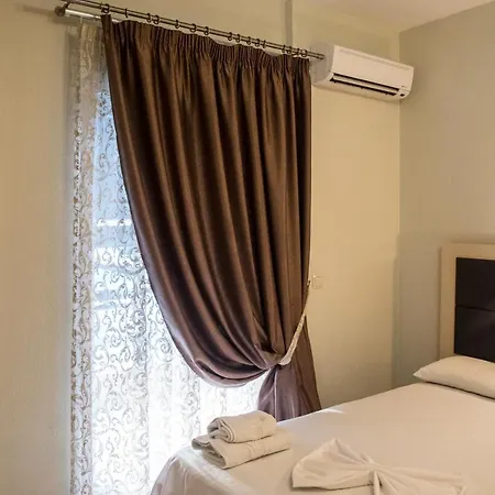 Golden βeach Hotel Nea Vrasna