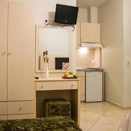 Hotel Golden βeach Vrasná